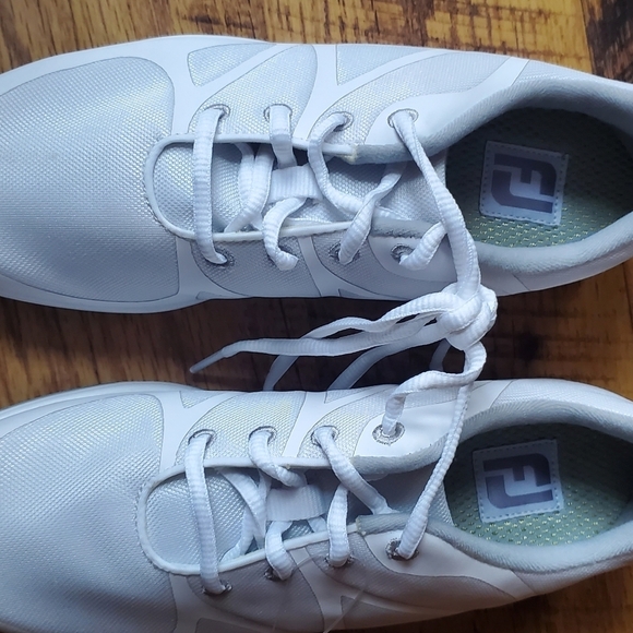 FootJoy Leisure Sz. 8.5 Athletic Golf Shoes NWOT - Picture 2 of 7